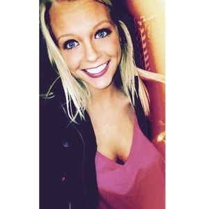 Meet your Posher, Kelly